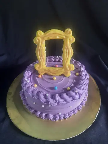 Friends theme cake