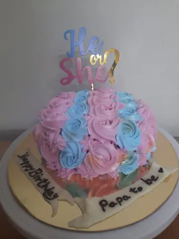 Baby shower cake